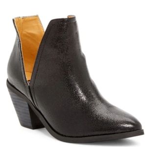 N.Y.L.A ANKLE BOOTS